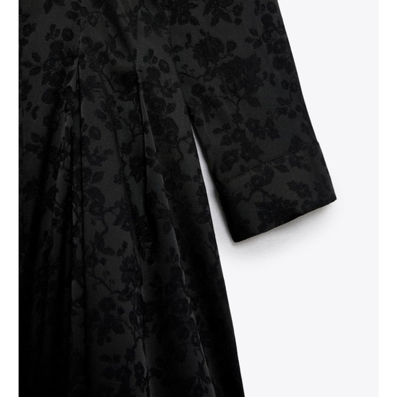 Zara JACQUARD SHIRT DRESS
BLACK​​ - Picture 4 of 5
